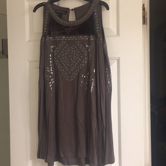 Anthropologie Tops - Gorgeous cold shoulder top
